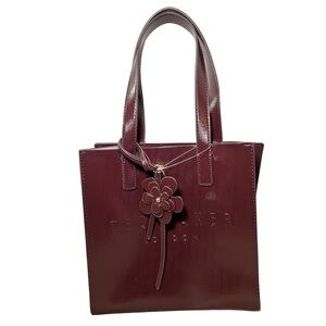 Ted Baker London Burgundy The Icon Tote Bag with Flower Charm